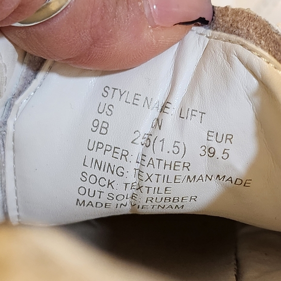 Kate Spade  ♠️ New York women's White Leather Casual lace-up Sneaker 9B - Picture 7 of 14